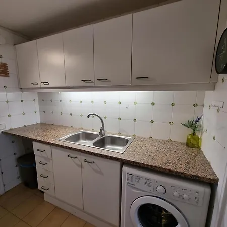 Moderno Cerca De La Playa Con Terraza - Hisp-236-128