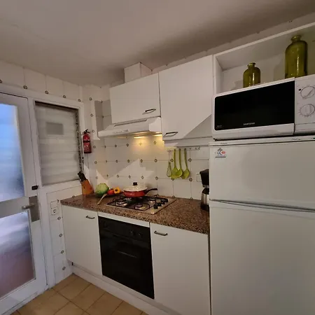Moderno Cerca De La Playa Con Terraza - Hisp-236-128 Appartamento